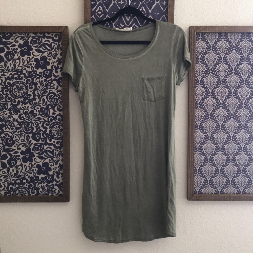 T-shirt dress